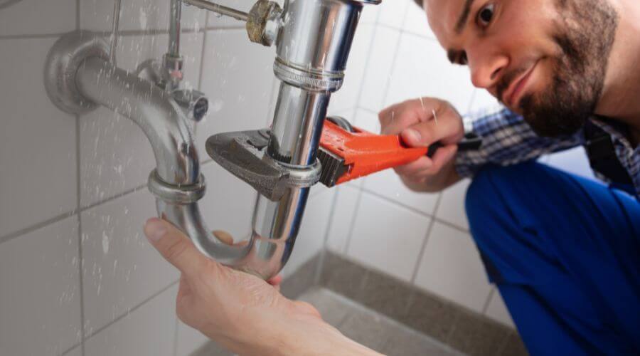 Professional same day plumber services in Huntingburg, IN